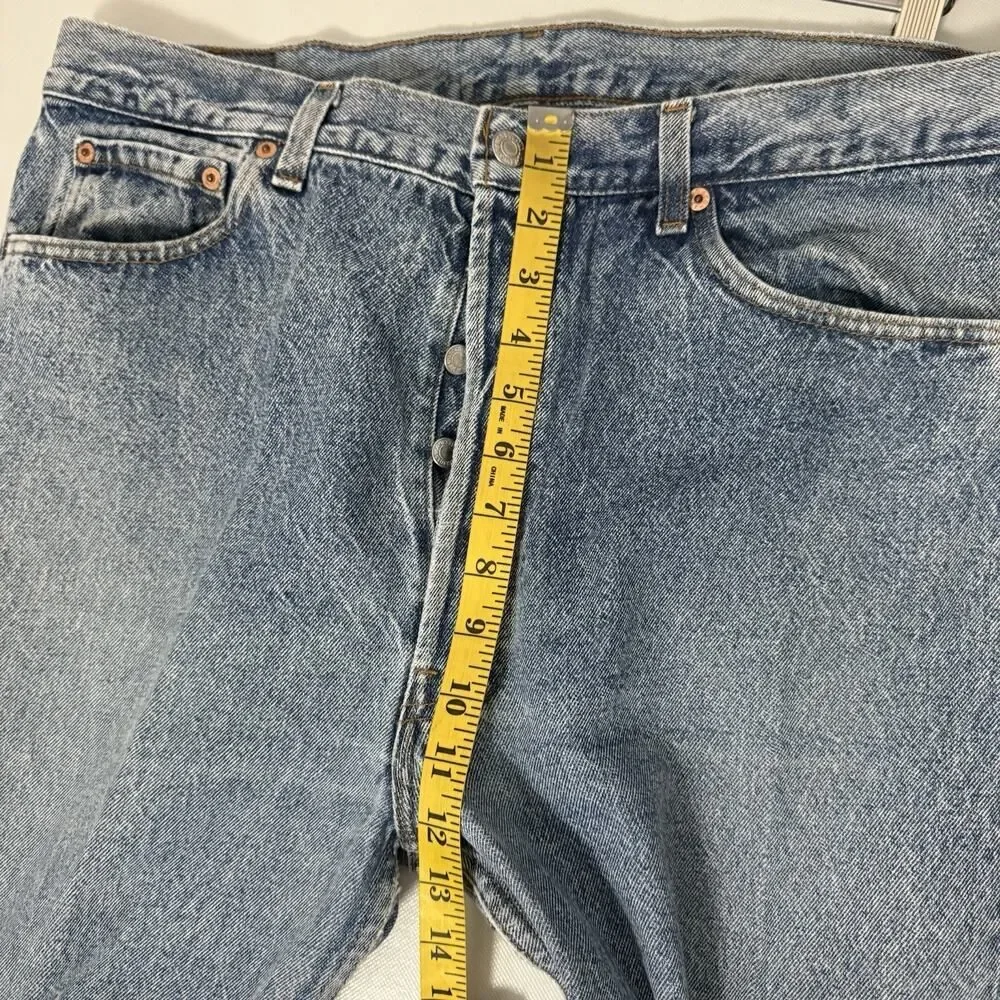 Vintage Levi's 501 Jeans Men's Blue Orginal Fit Denim Button Fly 2004 Size 38x34